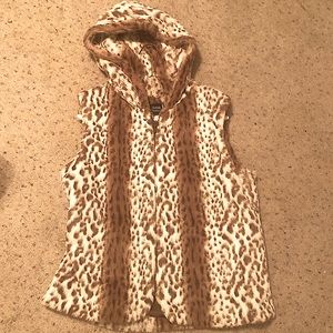 Sharon young faux animal fur hooded vest size large